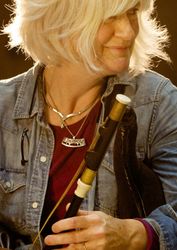 Máire Ní Ghrada